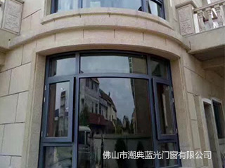 佛山市潮典蓝光门窗有限公司,佛山蓝光门窗,平开门窗,推拉门窗,重型推拉门,高端门窗